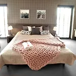 Willanova 3*